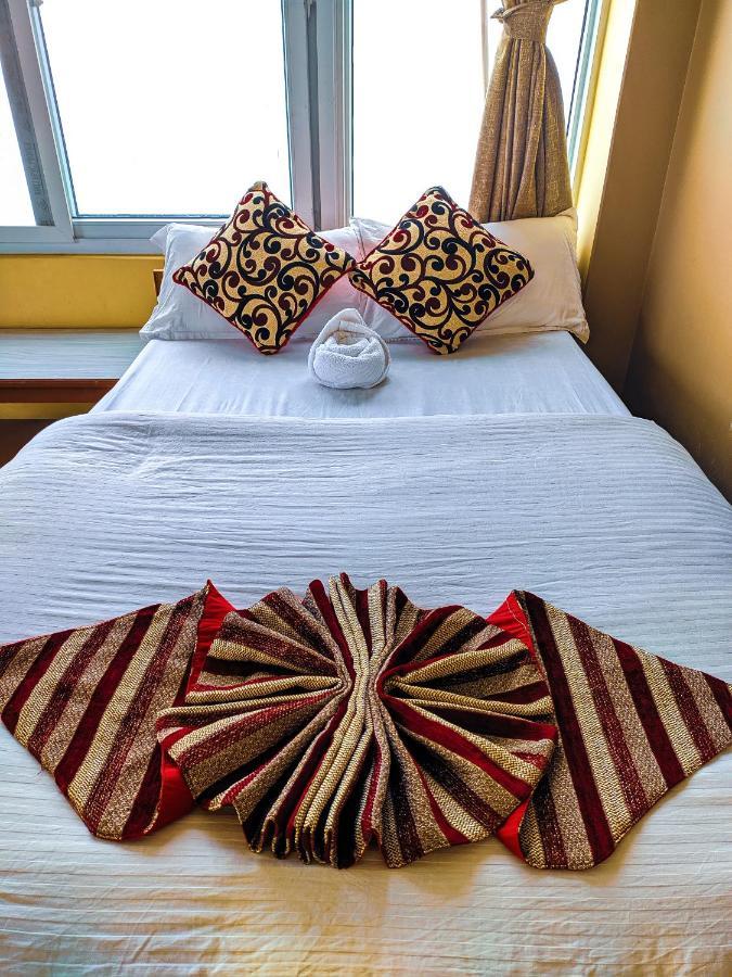 Hotel High Ground Inn Sarangkot Pokhara Luaran gambar