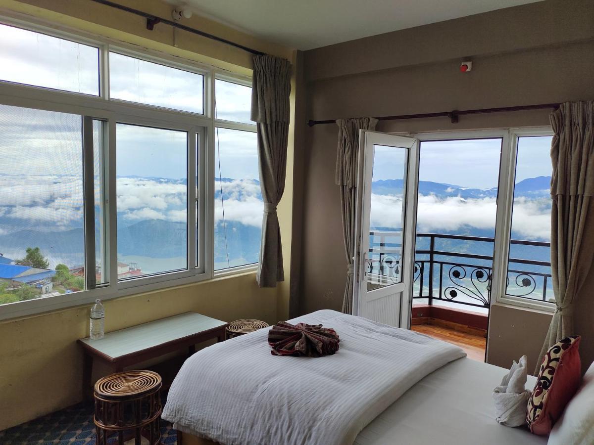 Hotel High Ground Inn Sarangkot Pokhara Luaran gambar