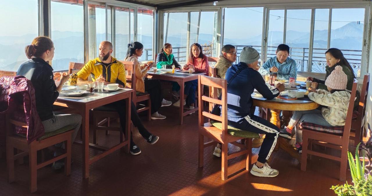 Hotel High Ground Inn Sarangkot Pokhara Luaran gambar