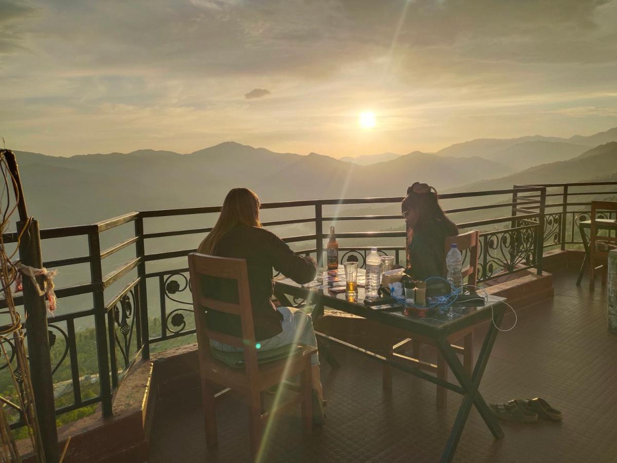 Hotel High Ground Inn Sarangkot Pokhara Luaran gambar