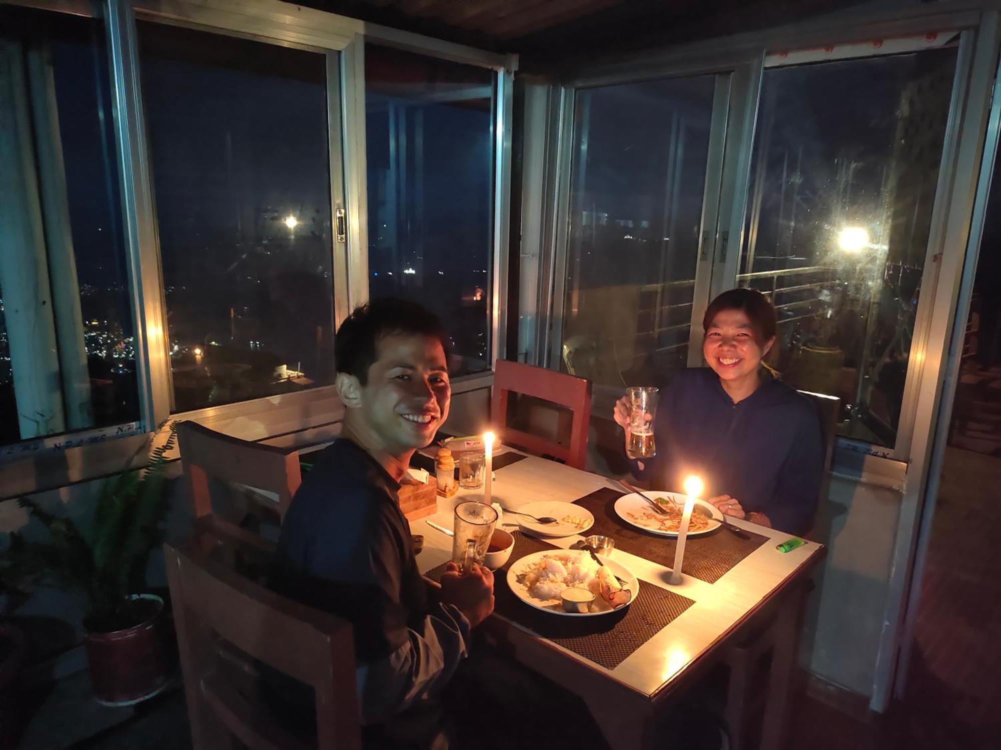 Hotel High Ground Inn Sarangkot Pokhara Luaran gambar